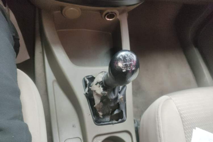 Used Wuling Rongguang V 2016 1.5L Practical Version
