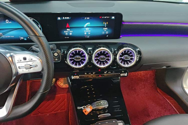 Used Mercedes-Benz A-Class 2022 Restyled A 200 L Sport Sedan Fashion Version
