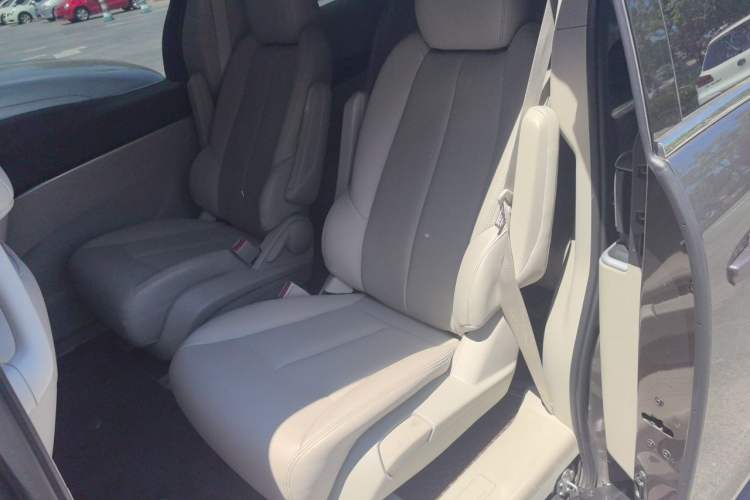 Used Buick GL8 2022 Land Business Class 652T Smart Deluxe Model