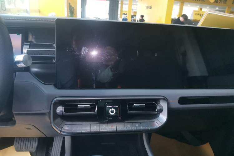 Used BAIC Off-Road BJ40 2024 2.0T All-New Urban Hunter Edition Ultimate Version