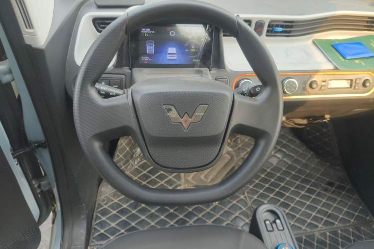 Used Wuling Hongguang MINIEV 2022 Zizai Version Lithium Iron Phosphate Steering Wheel