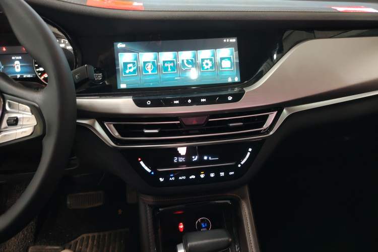 Used Changan CS35PLUS 2018 1.6L Automatic Changlian Edition China V Standard
