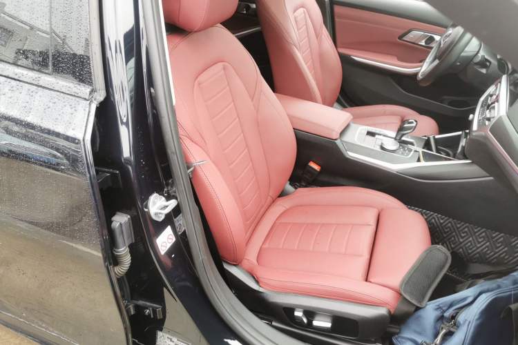 Used BMW 3 Series 2021 325i M Sport Package Right Front Seat