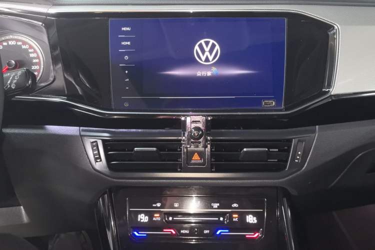 Used Volkswagen Tayron 2022 280TSI Two-Wheel Drive Luxury Smart Connectivity Version
