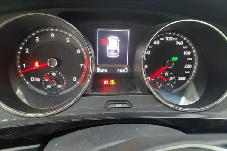 Used Volkswagen Tiguan L 2017 380TSI Automatic All-Wheel Drive Supreme Flagship Edition Odometer Close Up