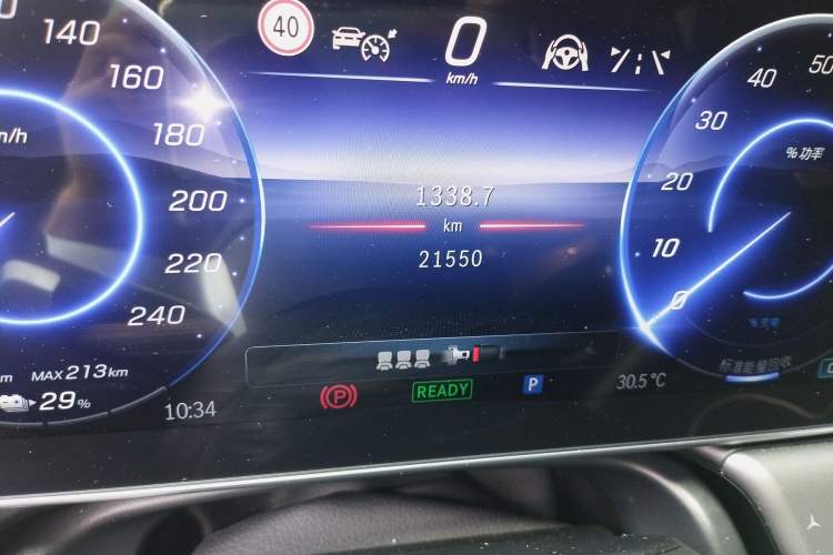 Used Mercedes-Benz EQE 2022 350 First Edition Special Version Odometer Close Up