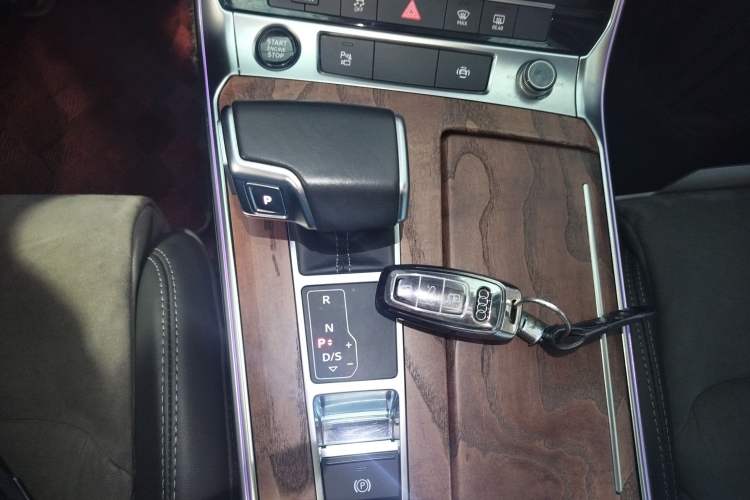 Used Audi A6L 2022 45 TFSI quattro Prestige Dynamic Edition Gear Lever