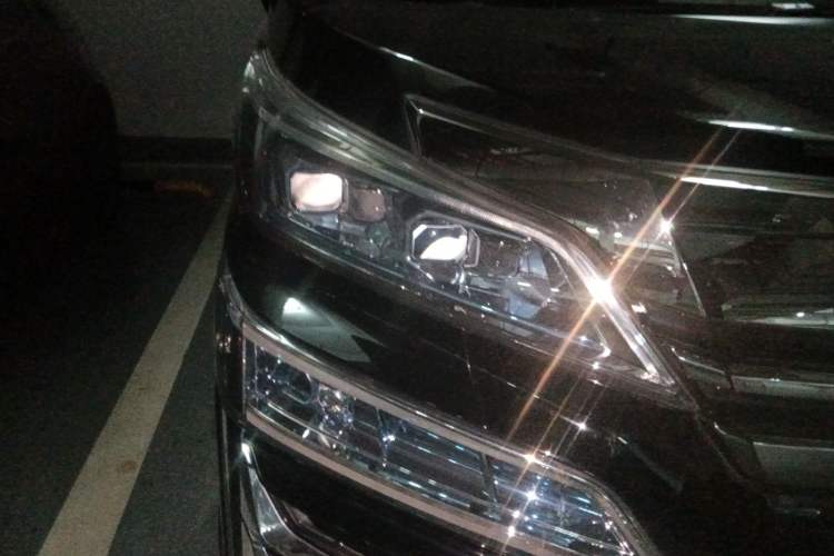 Used Toyota Vellfire 2021 Crown Dual-Engine 2.5L HV Supreme Edition