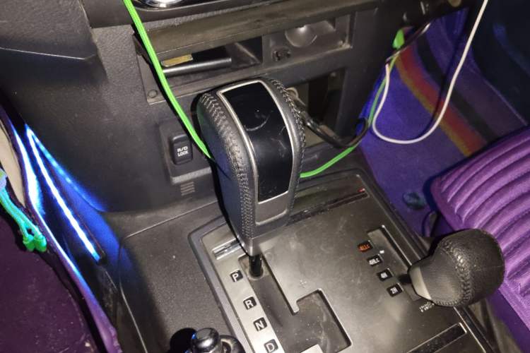 Used Mitsubishi Pajero 2015 3.0L Automatic Elite Overdrive Version China IV Standard