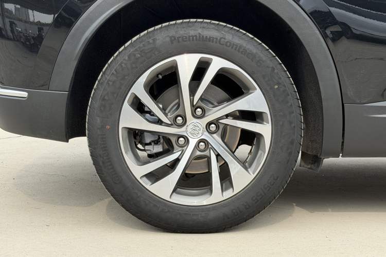 Used Buick Envision 2020 Encore S 652T Four-Wheel Drive Luxury Model
