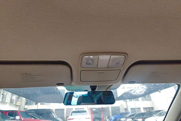 Used Hyundai Celesta 2015 1.6L Automatic Comfort Model