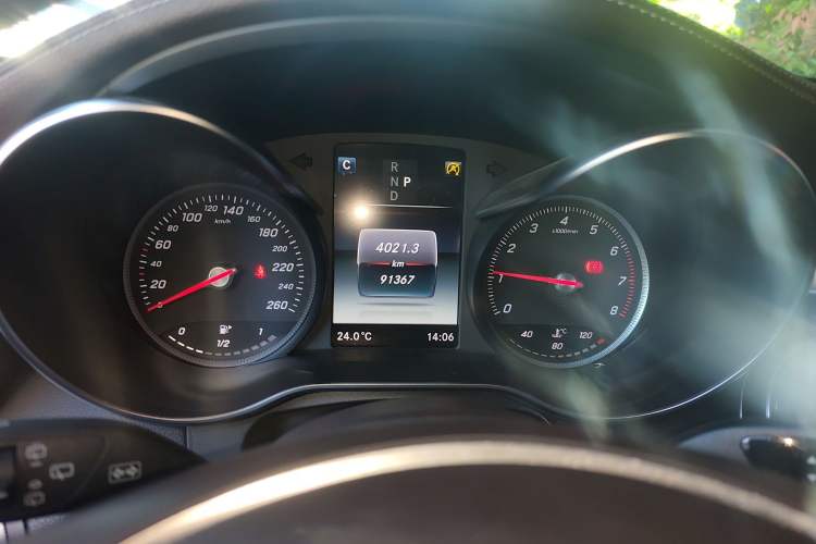 Used Mercedes-Benz GLC 2019 Facelift GLC 260 L 4MATIC Luxury Model Instrument Cluster