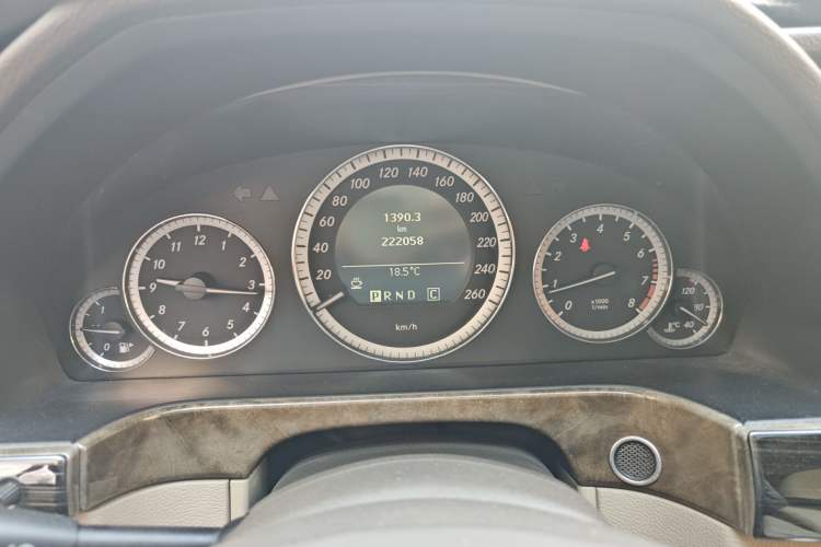 Used Mercedes-Benz E-Class 2010 E 200 CGI Elegant Model