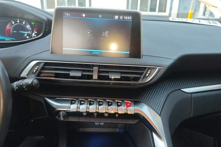 Used Peugeot 5008 2017 380THP 7-Seater Elite Edition
