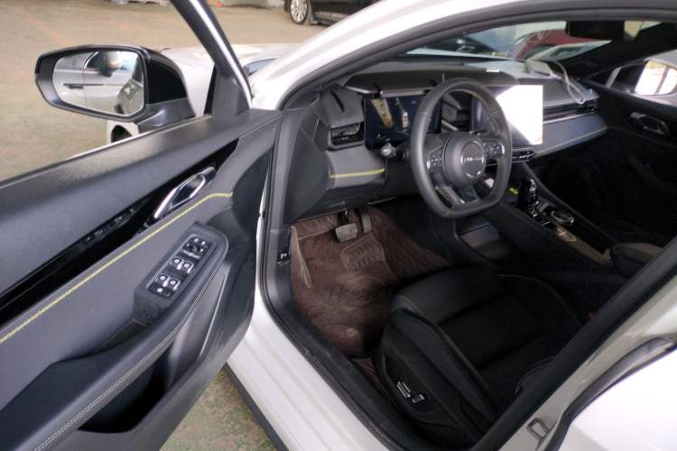 Used Lynk & Co 03 2023 1.5TD DCT JingPro