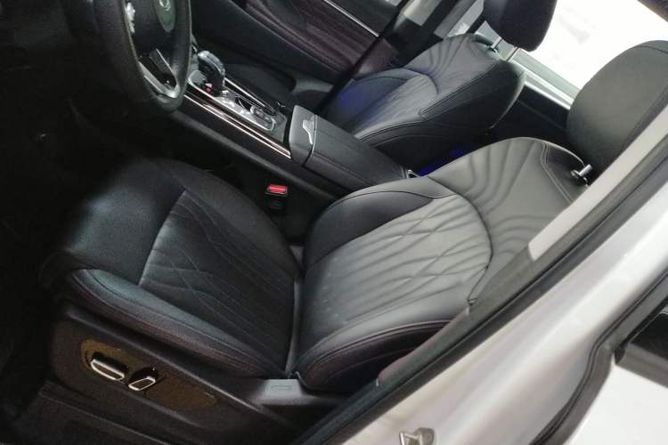 Used GAC Trumpchi M8 2024 Master Series 400T Prestige Edition
