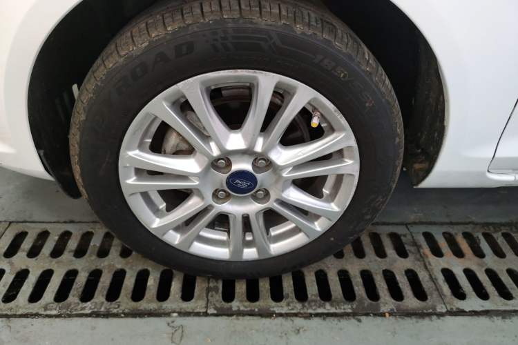 Used Ford Fiesta 2013 Hatchback 1.5L Automatic Fashion Edition