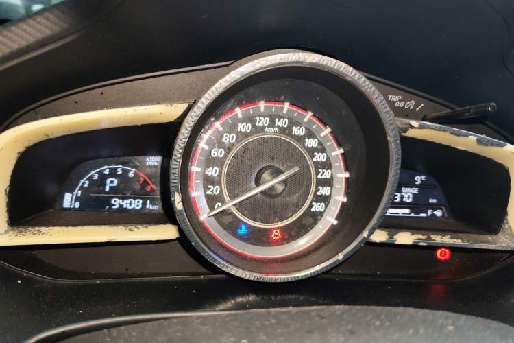 Used Mazda 3 Axela 2014 Sedan 1.5L Automatic Luxury Model