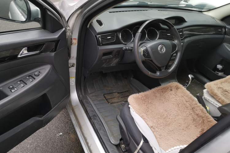 Used Dongfeng Aeolus S30 2013 1.6L Manual Zunya Model
