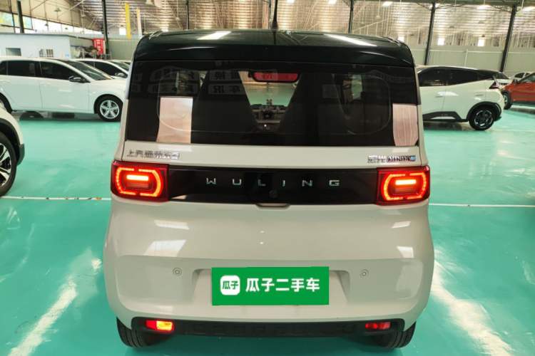 Used Wuling Hongguang MINIEV 2022 Macaron Fashion Edition Lithium-Nickel-Cobalt-Alpha-oxide Rear
