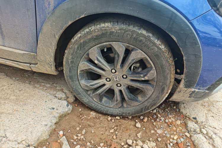 Used Honda LIFE 2021 1.5L CVT CRO-S Fun Edition Right Front Wheel Hub