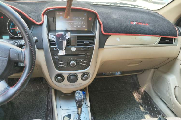 Used Buick Excelle 2013 1.5L Automatic Classic Model
