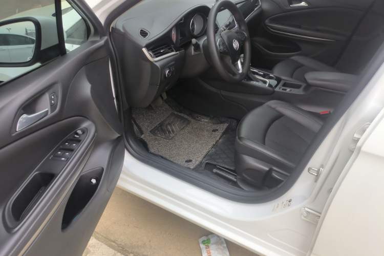 Used Buick Verano 2017 Sedan 20T Dual-Clutch Leading Model Driver Seat