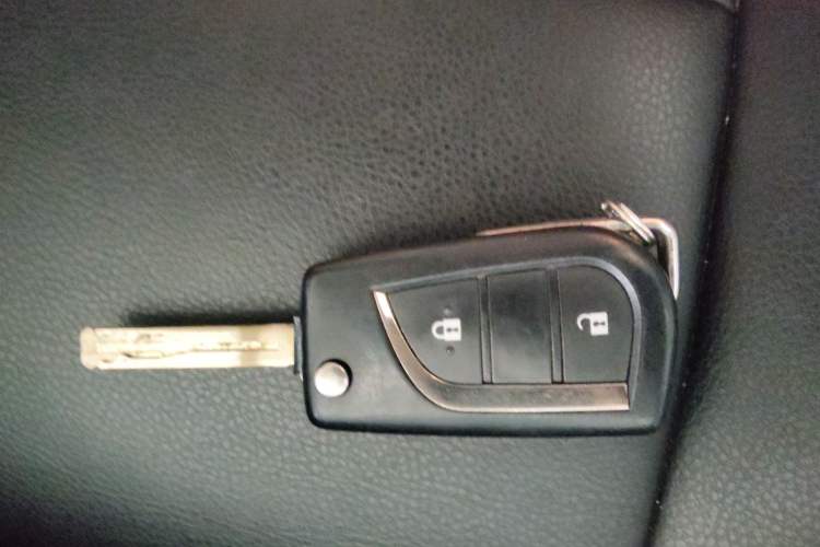 Used Toyota RAV4 2019 2.0L CVT Two-Wheel Drive Pioneer Edition China V Standard
