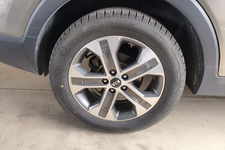 Used Kia Sportage R 2019 2.0L Automatic Smart Luxury Edition Right Rear Wheel Hub