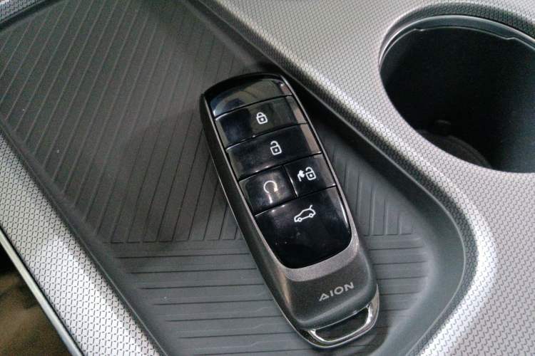 Used AION Y 2023 Younger Star Edition