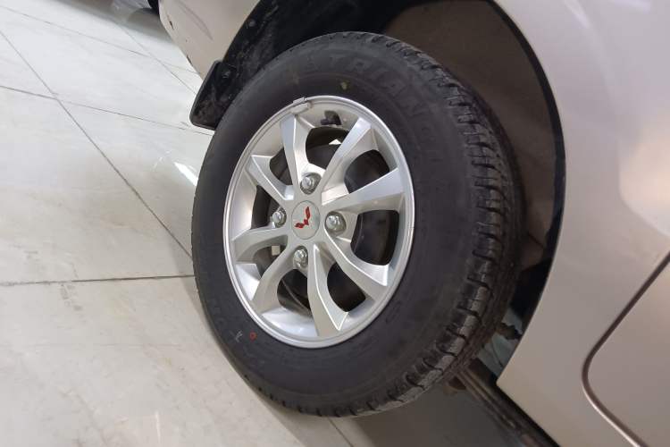 Used Wuling Hongguang V 2022 1.5L Enjoy Edition Electric-Powered LAR