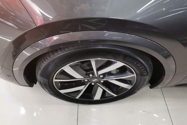 Used Li Auto L8 2023 Pro Model Left Front Wheel Hub