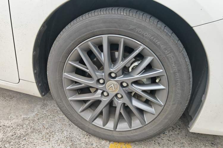 Used Lexus ES 2017 200 30th Anniversary Edition
