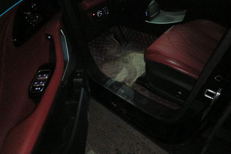 Used EXEED Stellar 2023 400T Two-Wheel Drive Comfort Flyfish Edition
