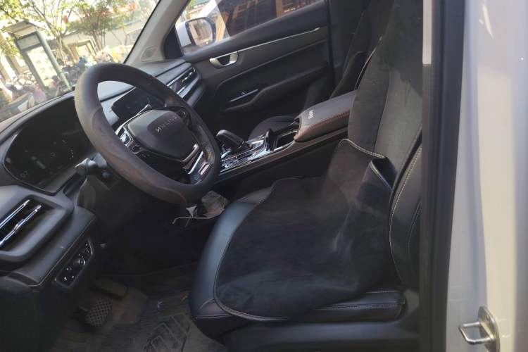 Used Wuling Victory 2020 1.5T CVT Flagship Edition Left Front Seat