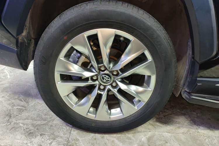 Used Toyota Wildlander 2020 Dual-Engine 2.5L E-CVT Two-Wheel Drive Luxury Edition