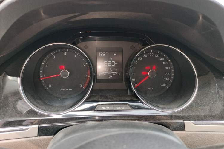 Used Volkswagen Bora 2014 1.6L Automatic Comfort Model Instrument Cluster