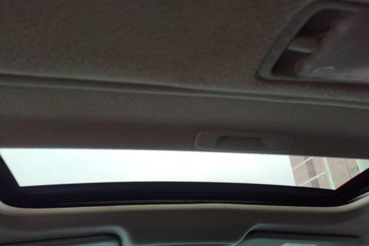 Used Nissan Sylphy 2021 Classic 1.6XL CVT Luxury Edition Headliner