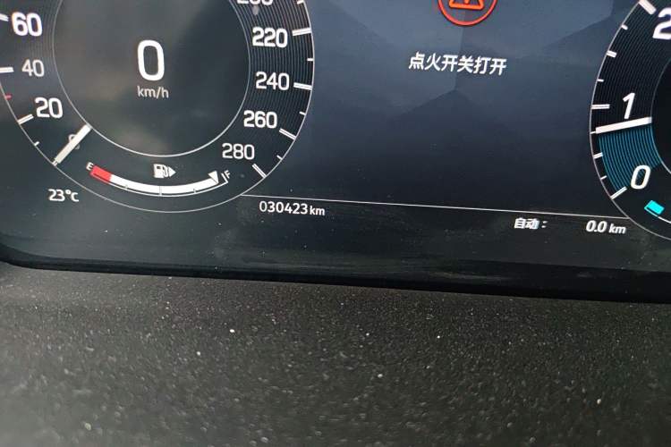 Used Land Rover Discovery Sport 2024 Luxury Custom Edition Odometer Close Up