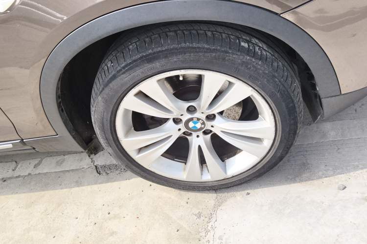 Used BMW X3 2013 xDrive35i Luxury Model Right Front Wheel Hub