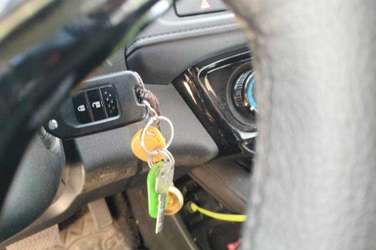 Used Honda Vezel 2020 1.5L CVT Pioneer Edition
