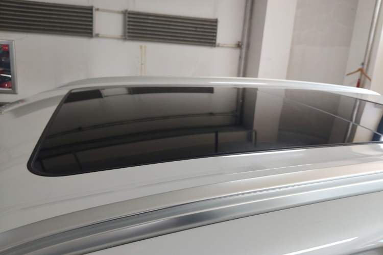 Used BMW X5 2017 xDrive28i Roof