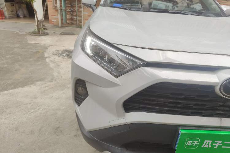 Used Toyota RAV4 2020 2.0L CVT Two-Wheel Drive Fashion PLUS Edition