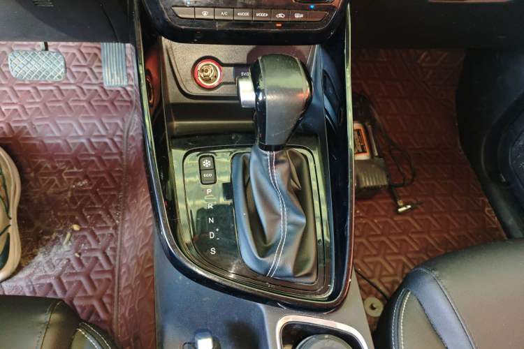 Used Baojun 530 2019 1.5T CVT Luxury Model 7 Seats China V Emission Standard
