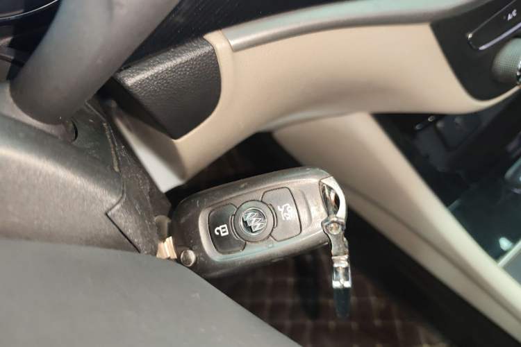 Used Buick Verano 2017 Sedan 15S Automatic Entry Model Interior 1