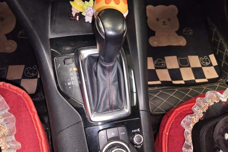 Used Mazda 3 Axela 2014 Sedan 2.0L Automatic Sport Model
