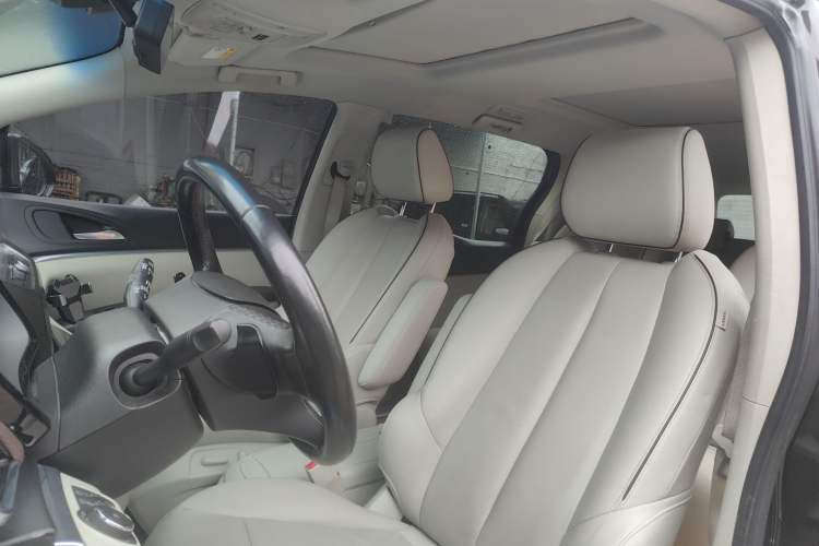 Used Buick GL8 2021 Land Cruiser Executive 652T Premium Model Left Front Seat