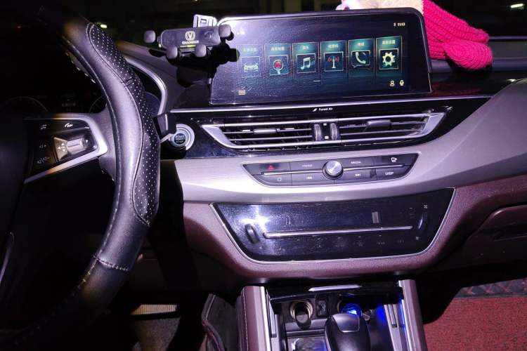 Used CHANGAN Raeton CC 2018 1.5T Automatic Zunya Model China V Standard
