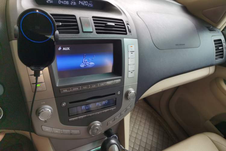 Used BYD S6 2011 2.4L Automatic Luxury Edition Audio And AC Panel