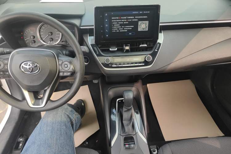 Used Toyota Levin 2021 185T CVT Luxury Edition Center Console